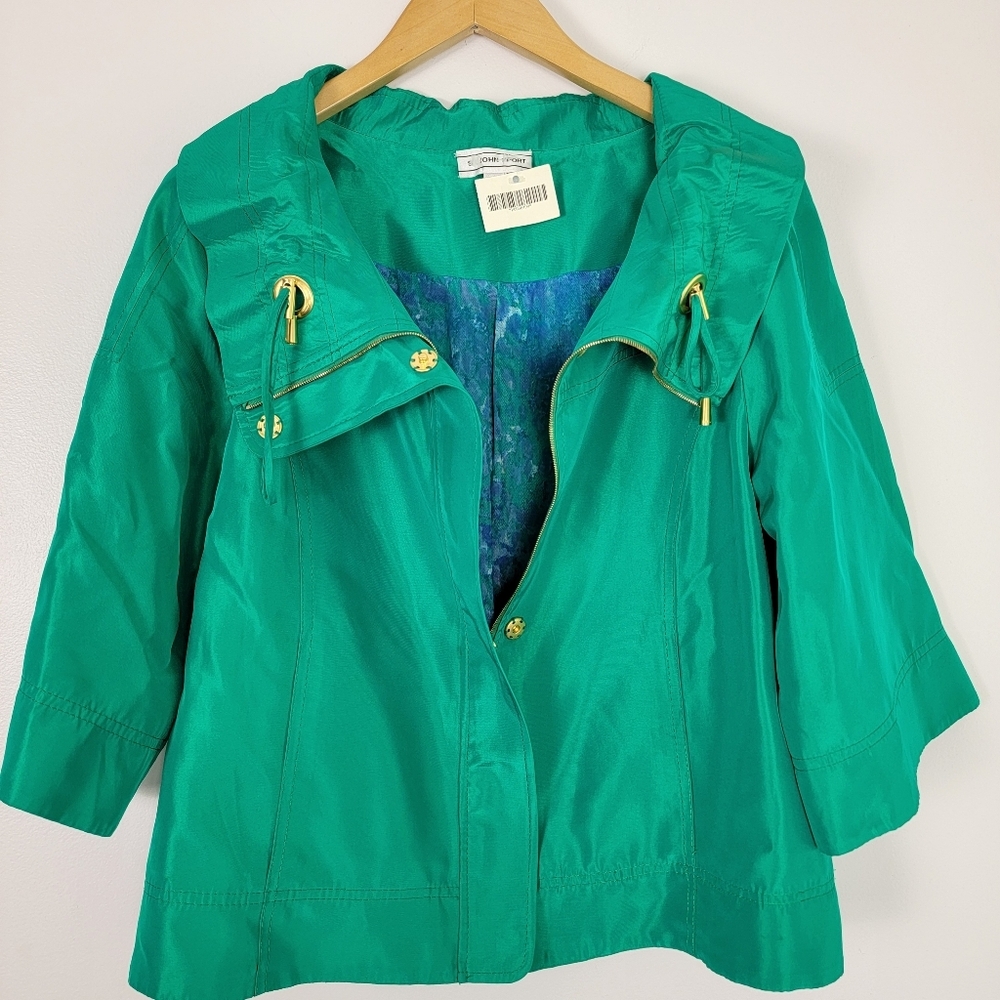 St. John Sport Kelly Green Cape Style  Jacket Gold Accents Rich Sophisticated M